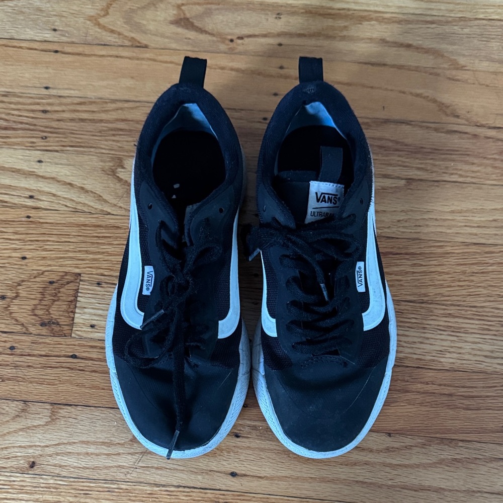 Vans UltraRange Black and White Shoes